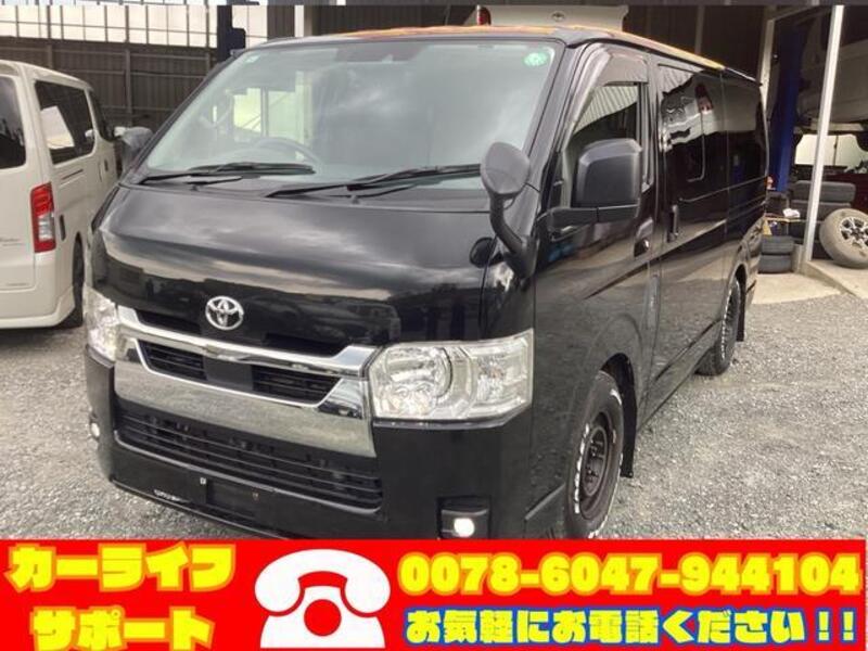 TOYOTA HIACE VAN
