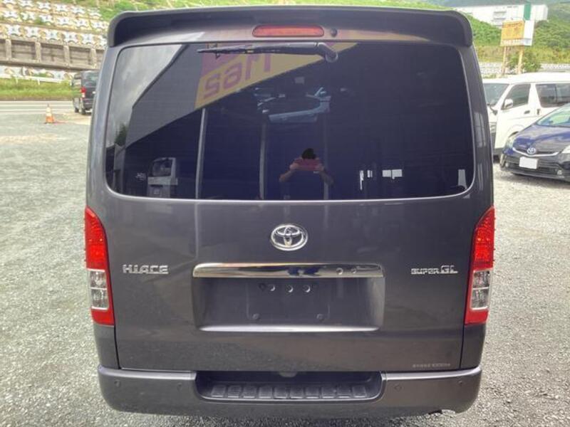 HIACE VAN