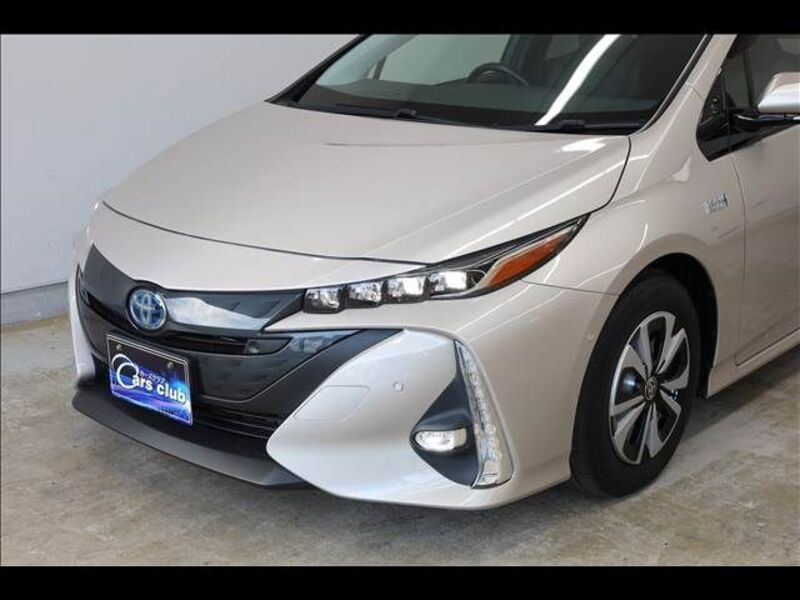 PRIUS PHV