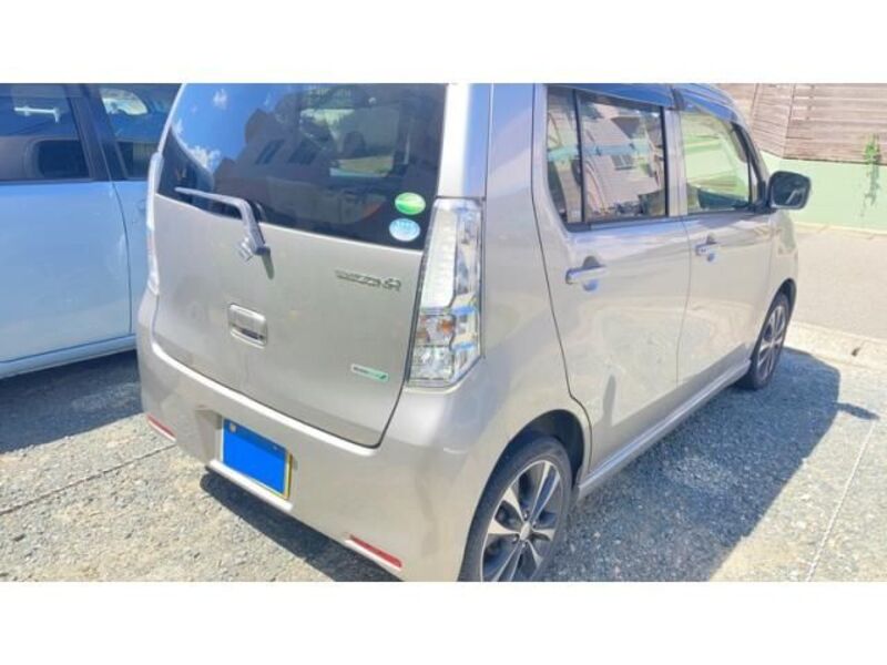 WAGON R