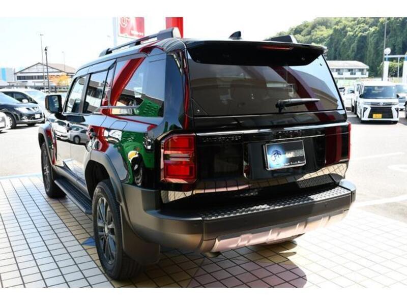 LAND CRUISER 250