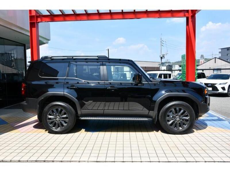 LAND CRUISER 250