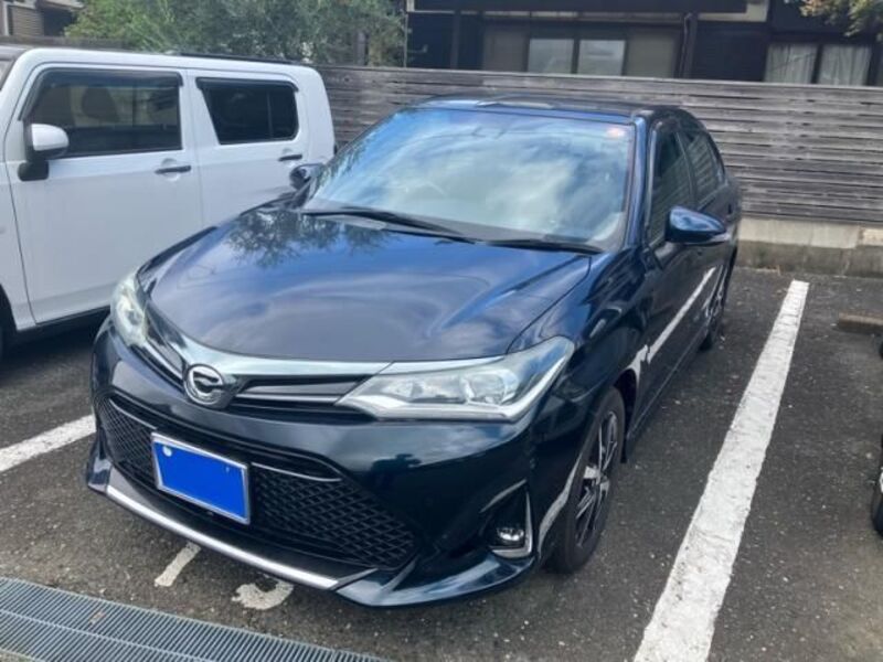 COROLLA AXIO