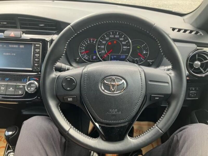 COROLLA AXIO