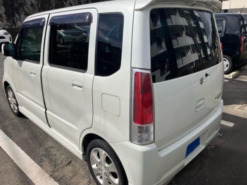 WAGON R