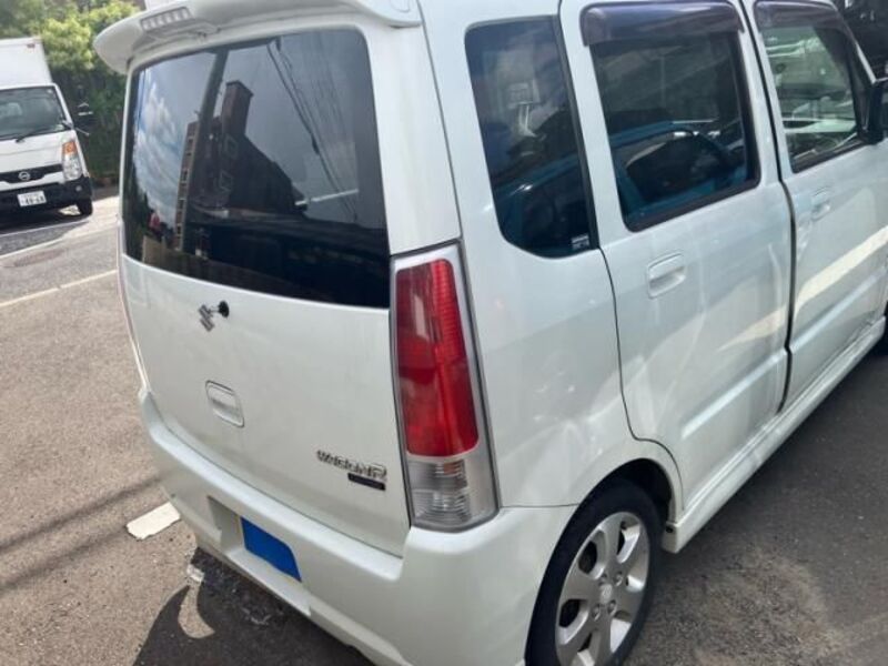 WAGON R