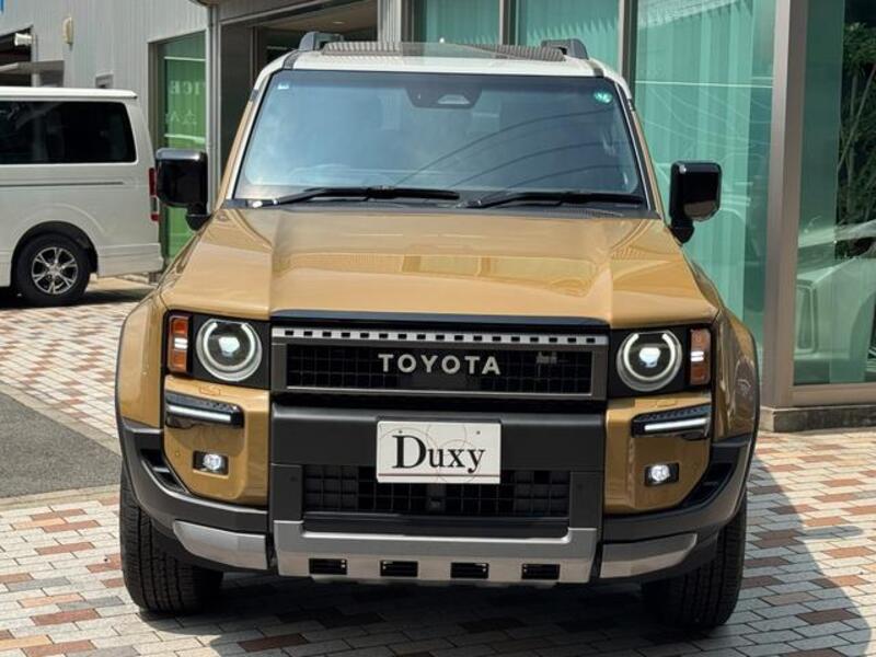 LAND CRUISER 250