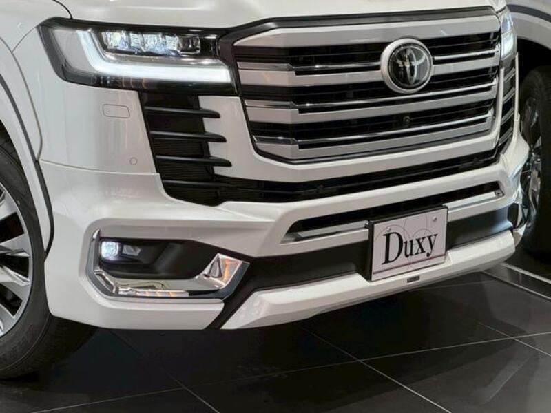 LAND CRUISER