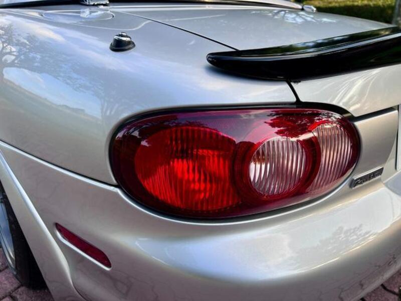 ROADSTER
