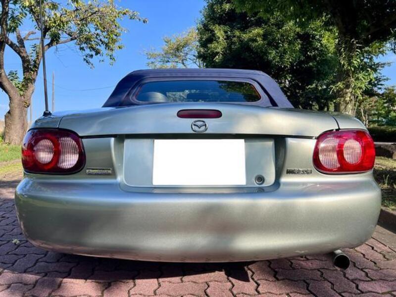 ROADSTER