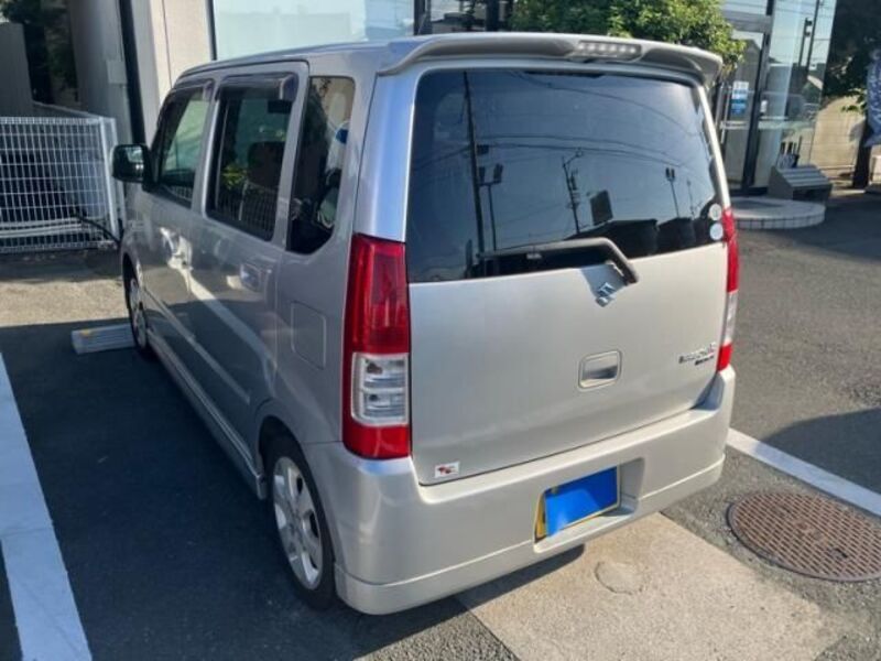 WAGON R