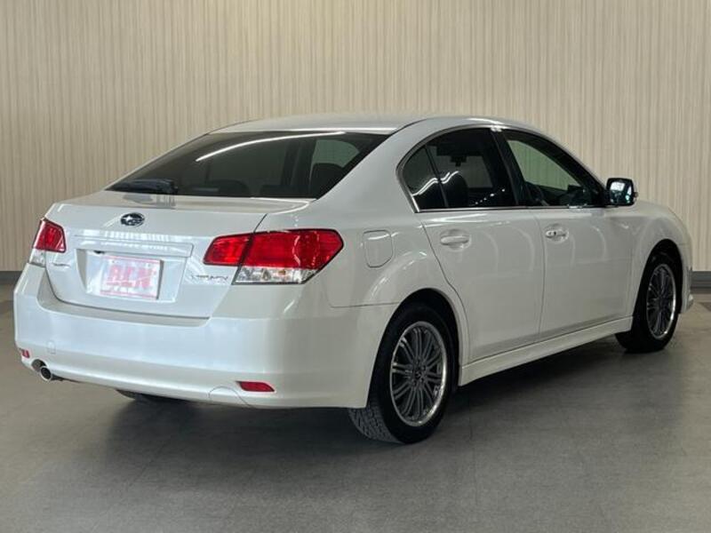 LEGACY B4