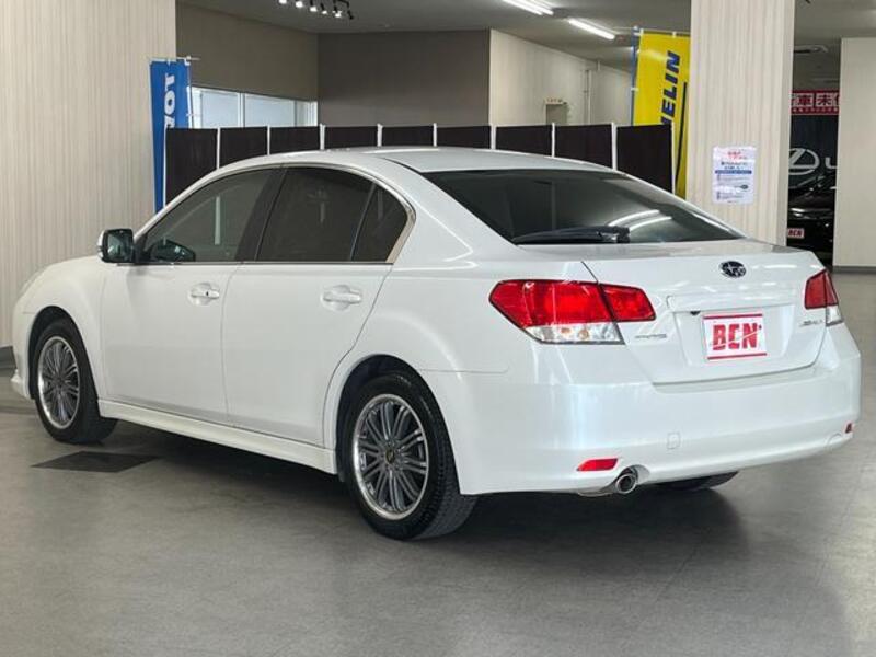 LEGACY B4