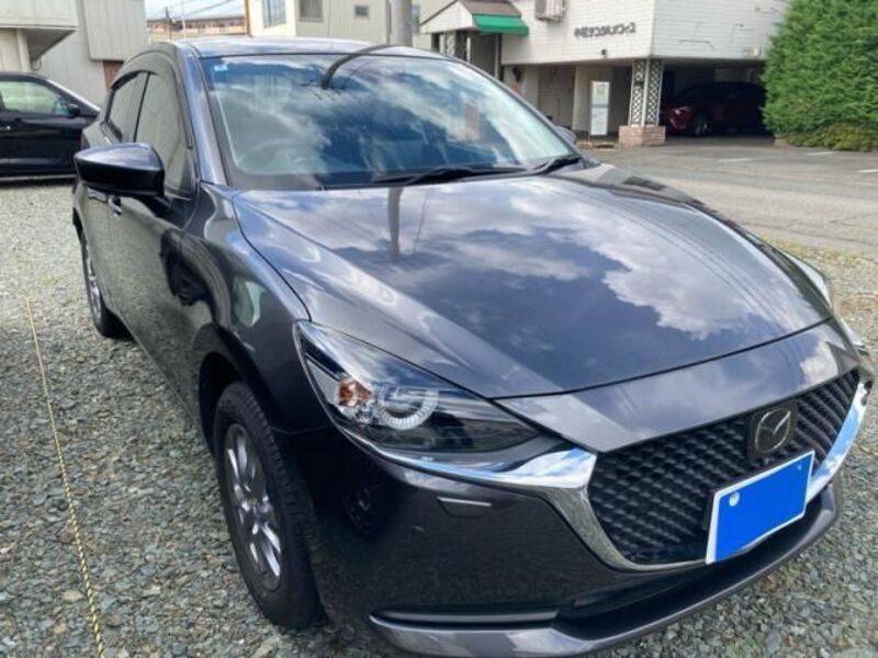 MAZDA2