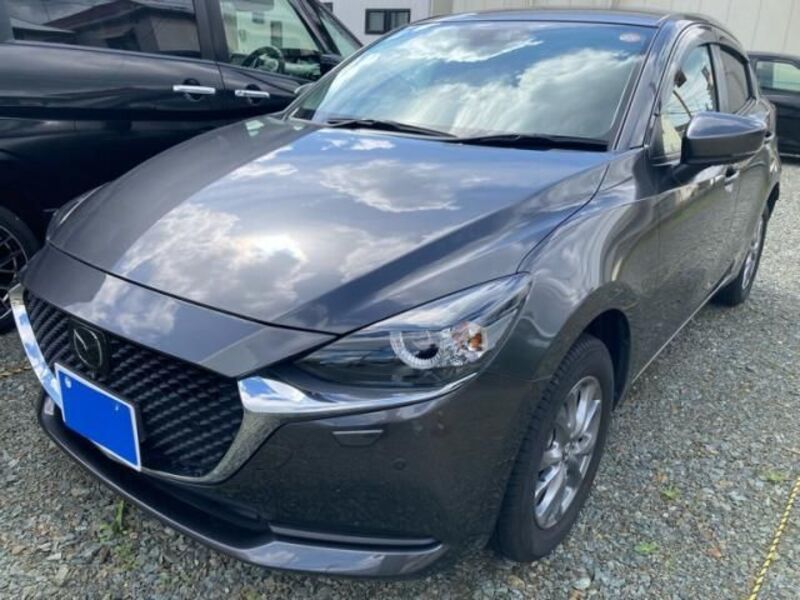 MAZDA2