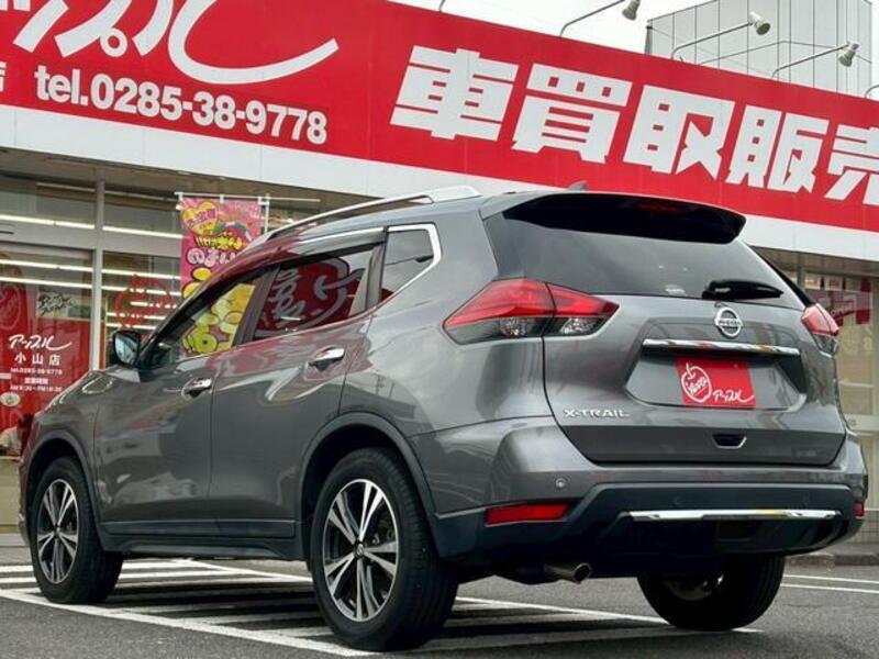 X-TRAIL