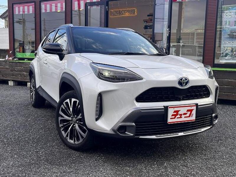 YARIS CROSS
