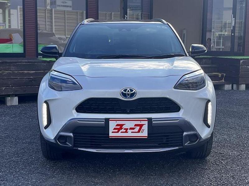 YARIS CROSS