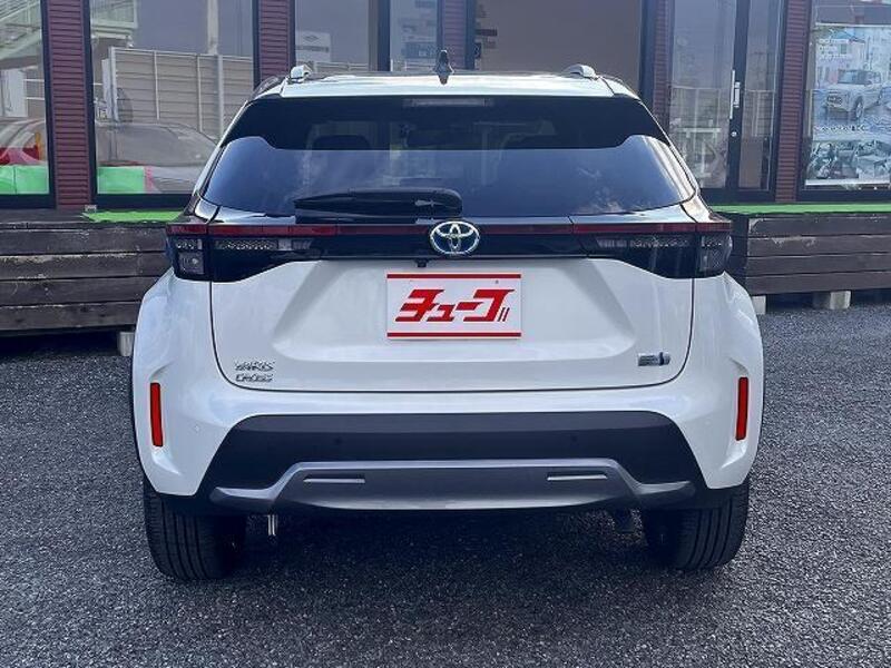 YARIS CROSS