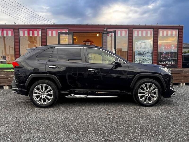 RAV4