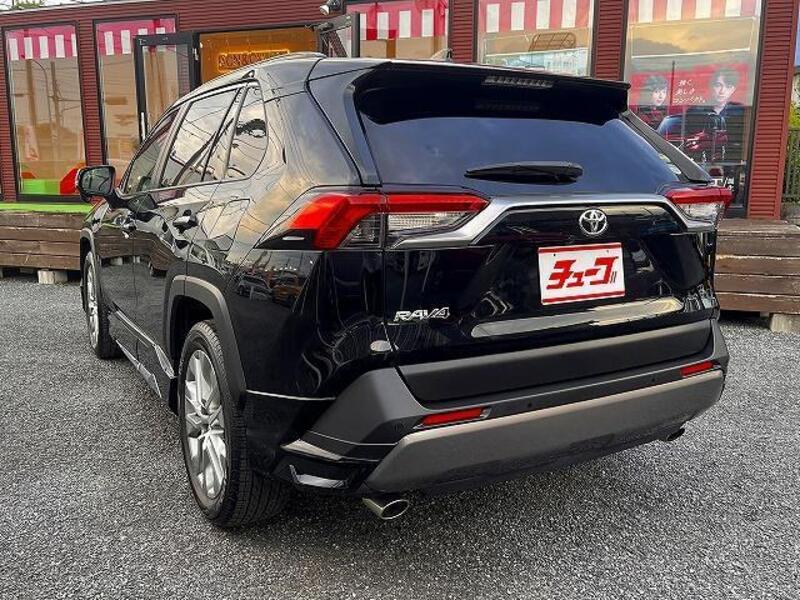 RAV4