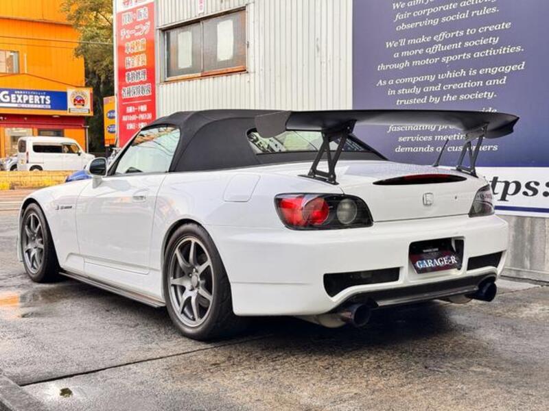 S2000