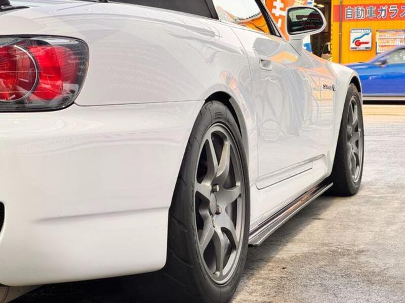S2000