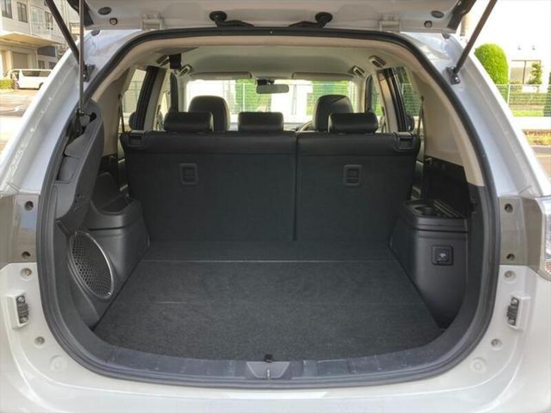 OUTLANDER PHEV