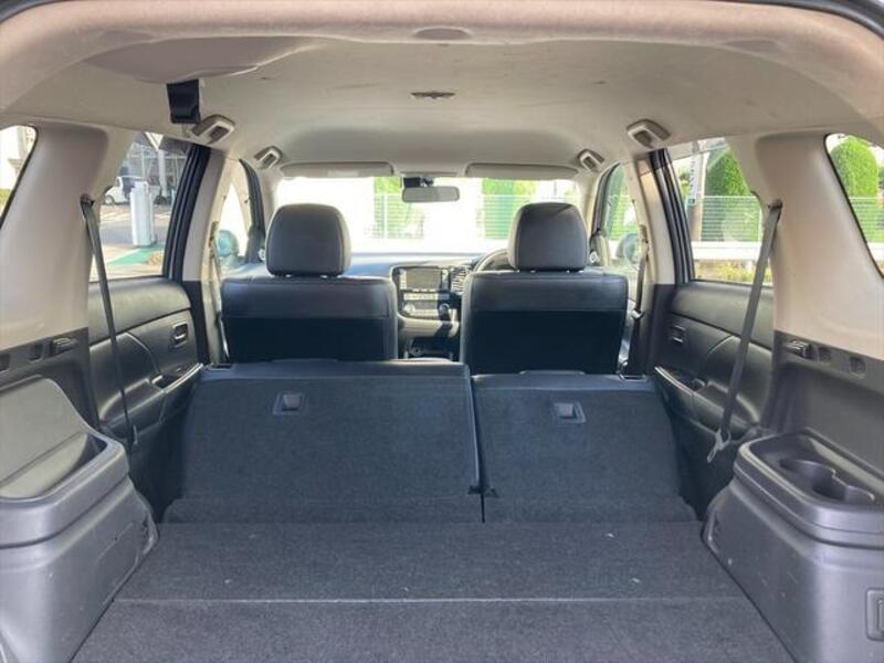 OUTLANDER PHEV