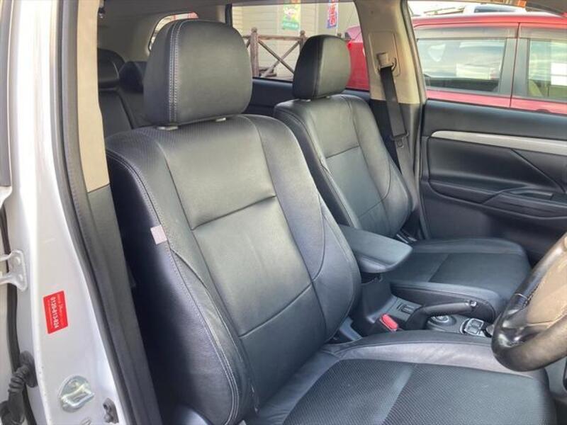 OUTLANDER PHEV