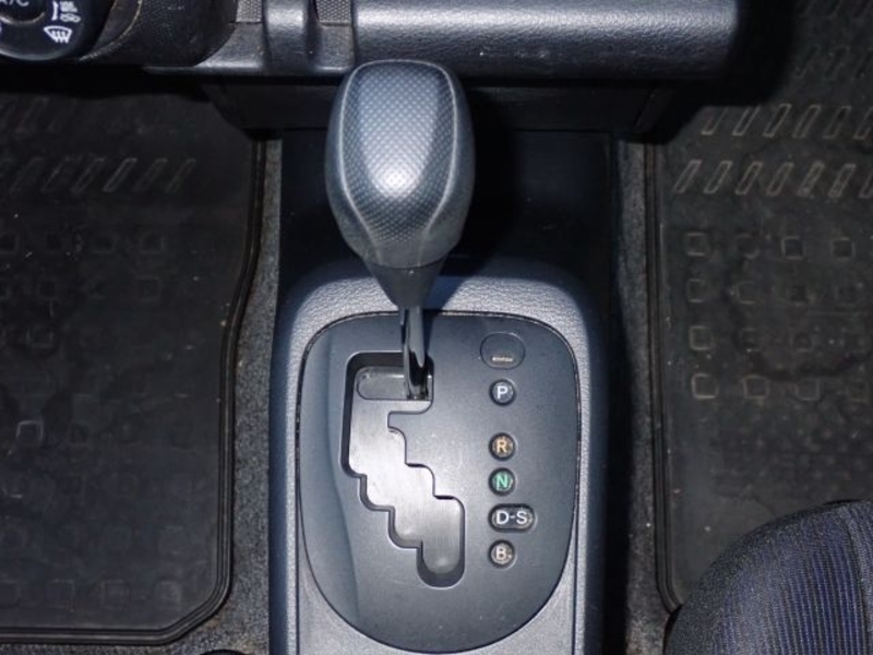 SUCCEED VAN
