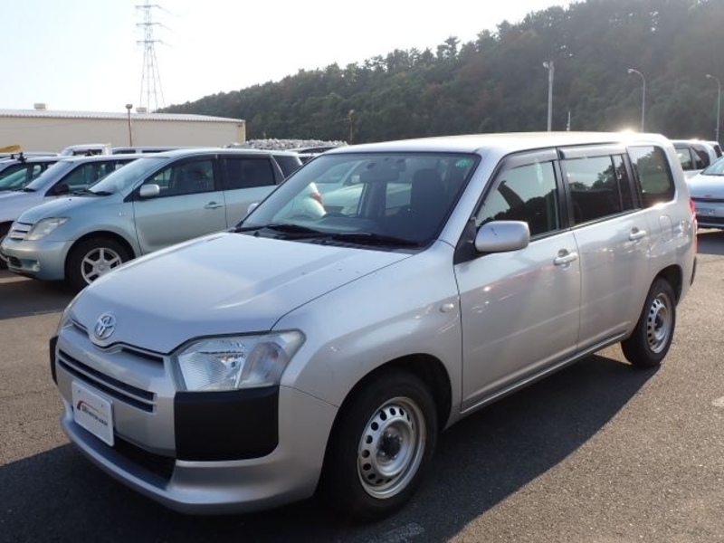 TOYOTA SUCCEED VAN