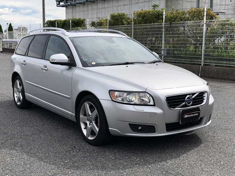 VOLVO V50