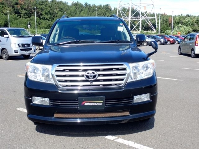 LAND CRUISER