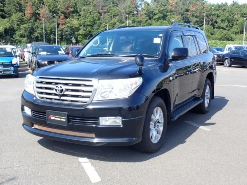 TOYOTA LAND CRUISER