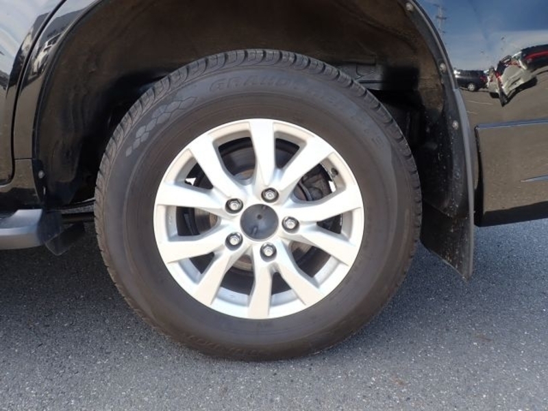 LAND CRUISER