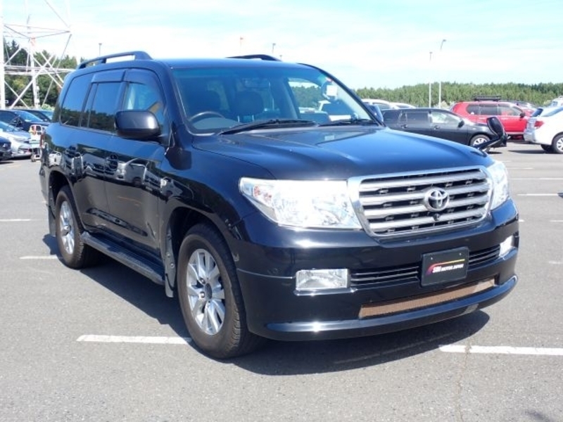 LAND CRUISER