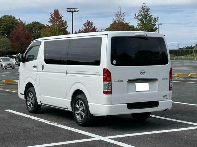 HIACE VAN