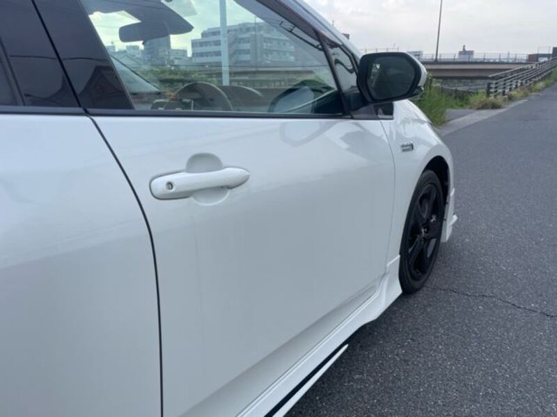 PRIUS PHV