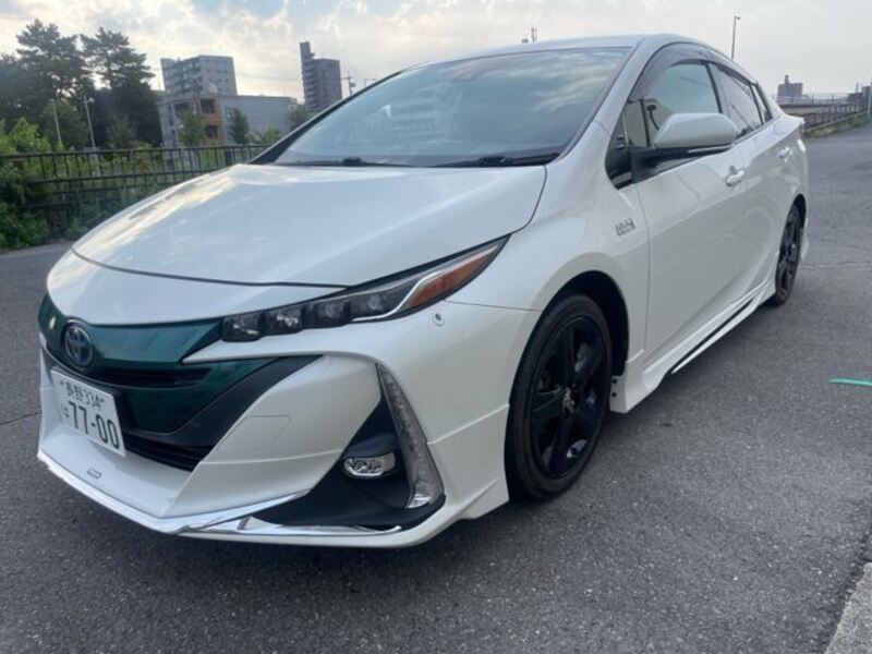 PRIUS PHV