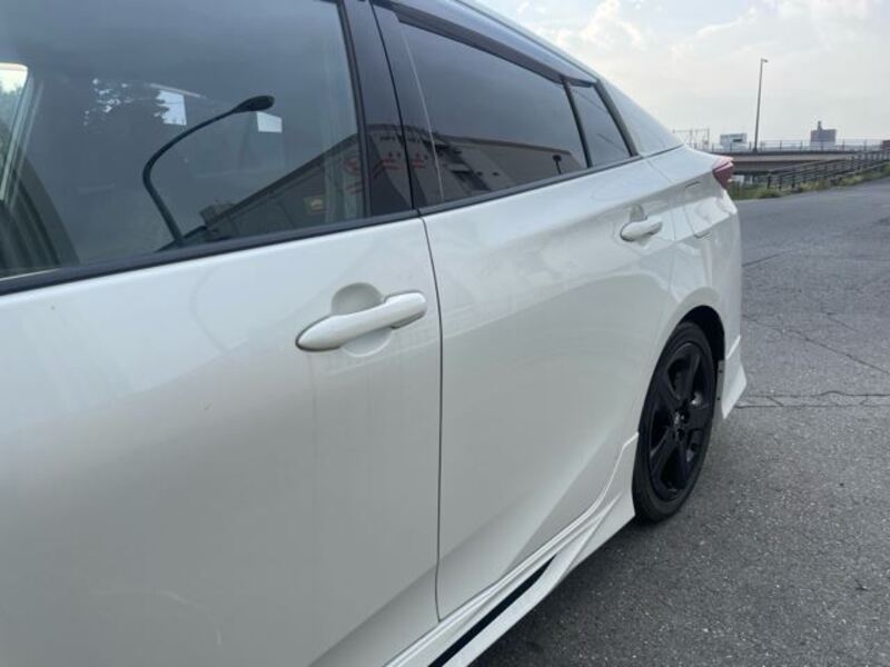 PRIUS PHV