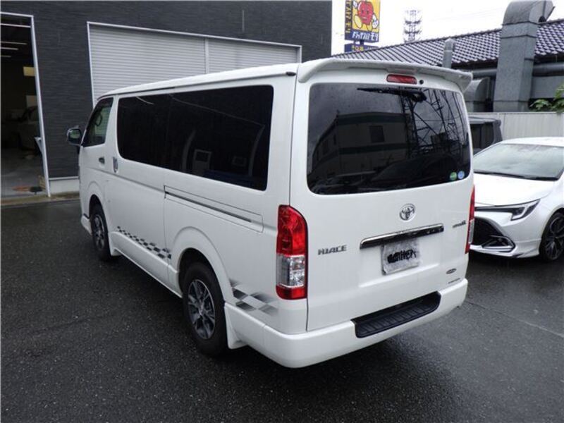 HIACE VAN