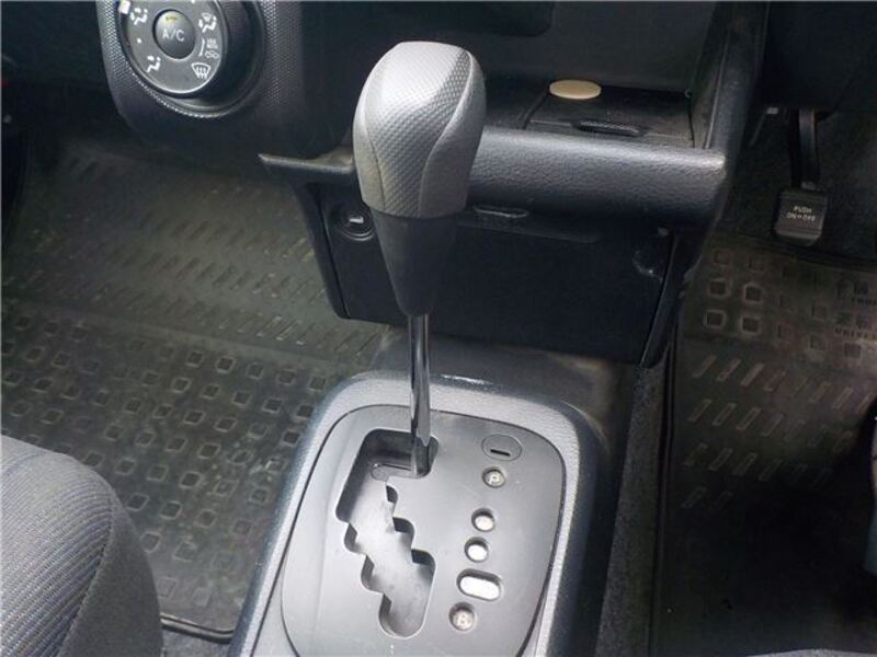 SUCCEED VAN
