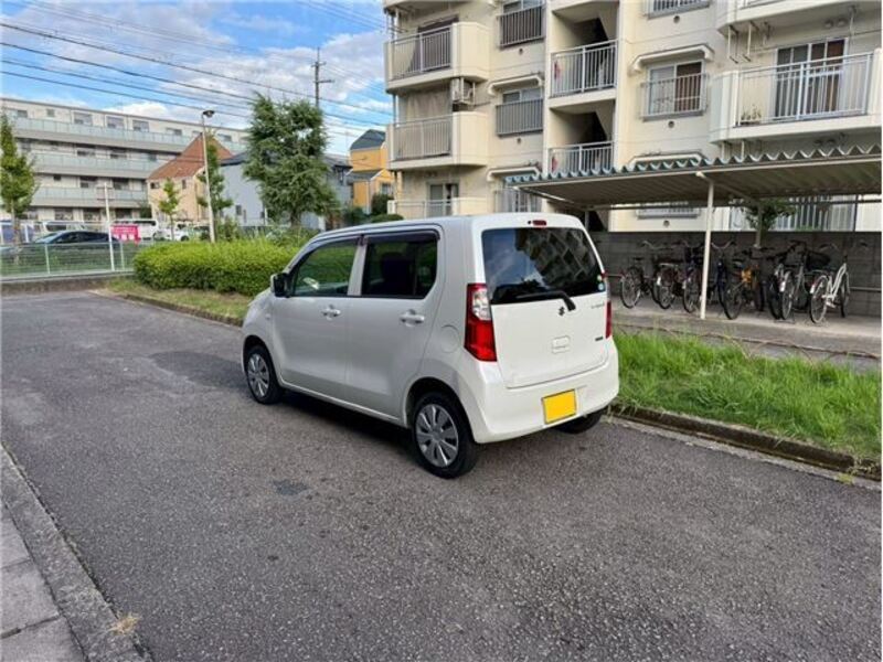 WAGON R