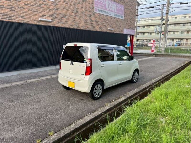 WAGON R