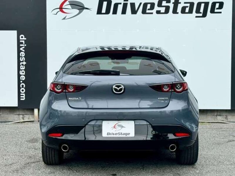 MAZDA3