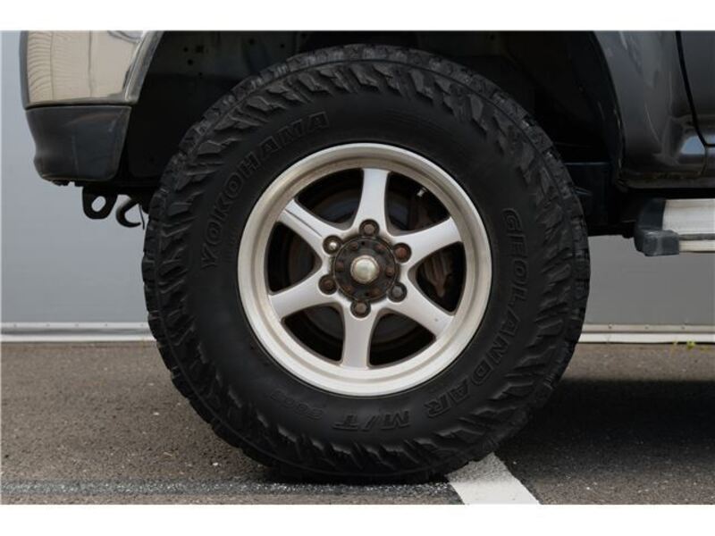 HILUX