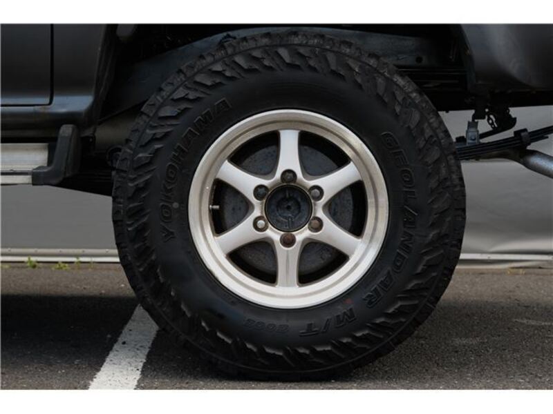 HILUX