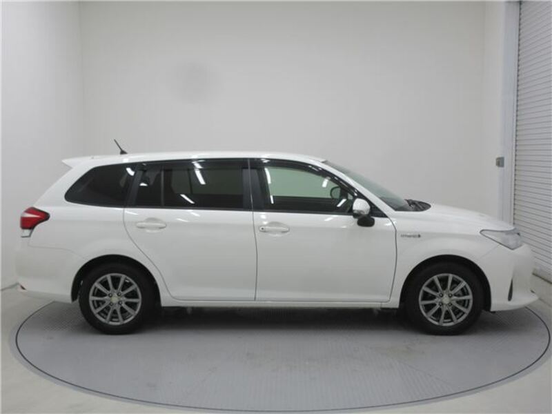 COROLLA FIELDER
