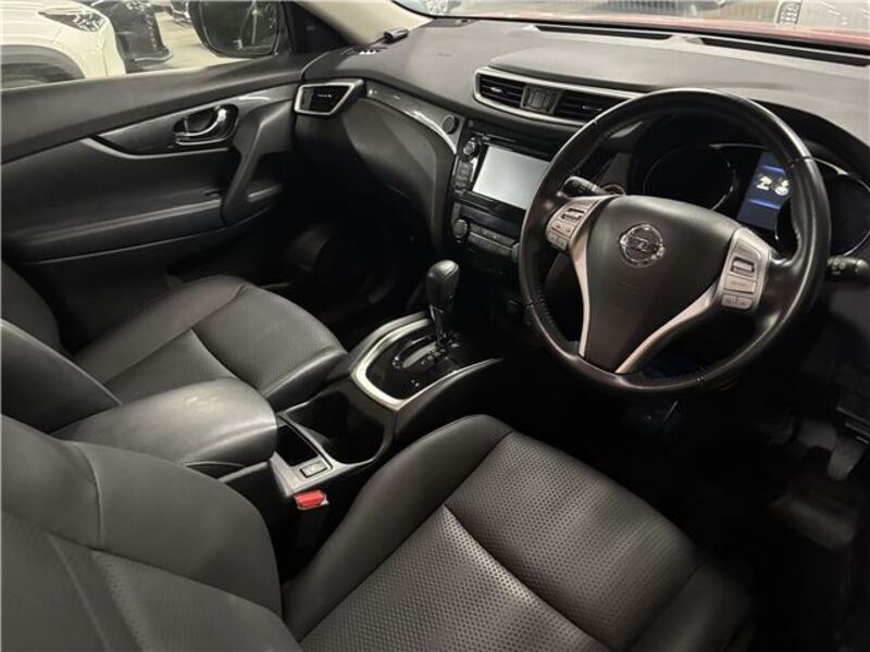 X-TRAIL